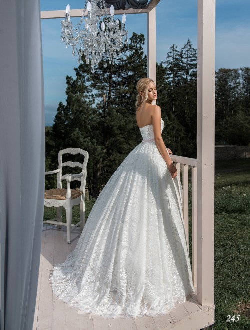 https://www.sposa-lia.com/images/stories/virtuemart/product/245       (3).jpg
